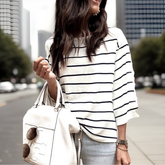 Beautiful Soft White With Black Stripes Looser Fit 3 Quarter Sleeves Dress Shirt - Picture 2 of 6